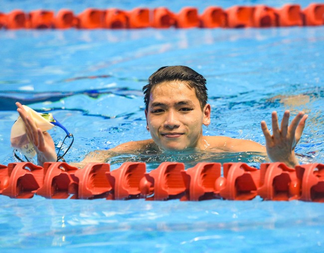Tuyển bơi Việt Nam 'hái' vàng SEA Games, hot boy Kim Sơn tiết lộ ý nghĩa hình xăm Olympic trên bắp tay - Ảnh 2.