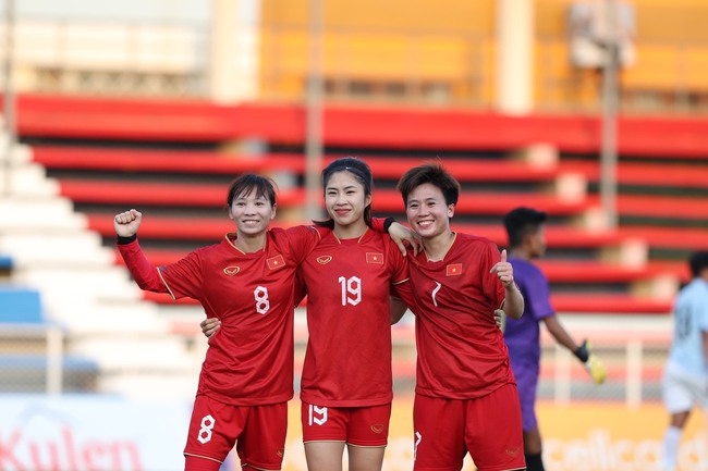 Bóng đá SEA Games ngày 12/5: Tuyển nữ Việt Nam vs Campuchia (19h00), U22 Indonesia có lợi thế hơn U22 Việt Nam - Ảnh 1.
