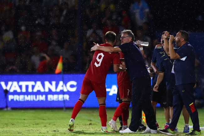 Bóng đá SEA Games ngày 10/5: U22 Việt Nam dưỡng sức đấu Thái Lan, U22 Campuchia vs U22 Indonesia (19h00) - Ảnh 1.