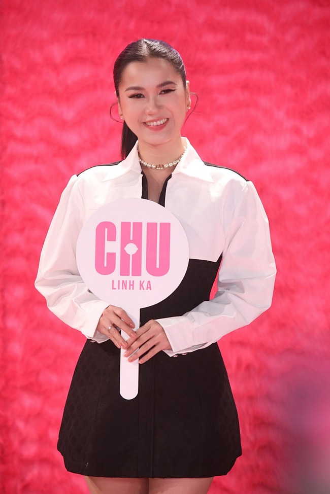 Chính thức debut làm ca sĩ, Linh Ka có phần trình diễn live gây tranh cãi - Ảnh 19.