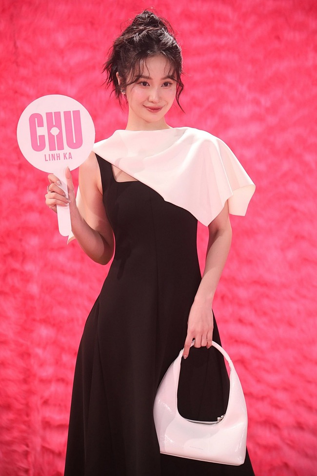 Chính thức debut làm ca sĩ, Linh Ka có phần trình diễn live gây tranh cãi - Ảnh 21.