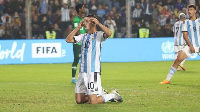 Tin nóng bóng đá sáng 1/6: Lộ diện cầu thủ đầu tiên tới MU, Benzema hưởng lương khủng ở Ả rập Xê út - Ảnh 4.