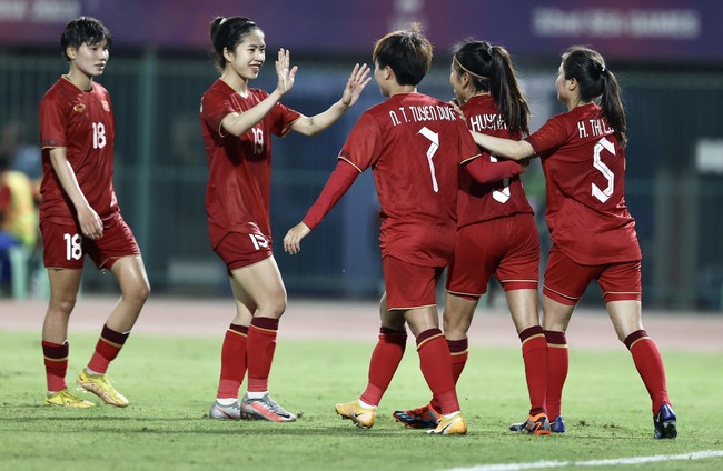 Kết quả bóng đá giao hữu nữ Việt Nam vs Frankfurt - Ảnh 2.