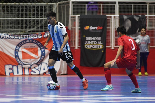 Futsal Việt Nam không thể làm nên chuyện ở đất nước của Messi - Ảnh 1.