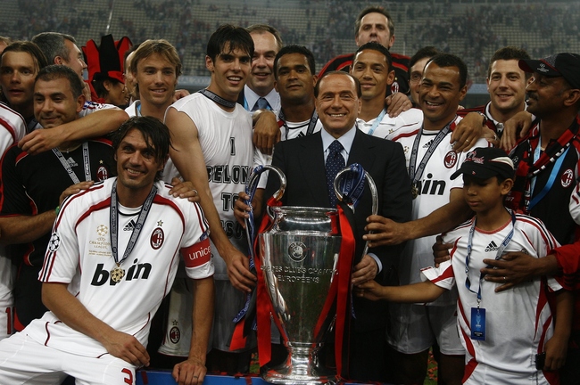 Silvio Berlusconi qua đời: Tạm biệt người cách mạng hóa bóng đá - Ảnh 1.