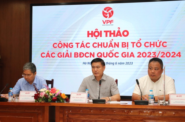 V-League 2023-2024 khởi tranh vào tháng 10, các CLB kiến nghị không dừng giải quá lâu - Ảnh 2.