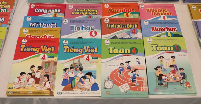Nhà xuất bản Giáo dục Việt Nam phản hồi về giá sách giáo khoa năm học mới - Ảnh 1.