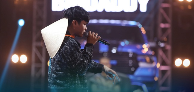 Rap Việt mùa 3 tập 4: Thái VG và Andree ‘đụng độ’, Justatee rơi nước mắt vì thí sinh này - Ảnh 9.