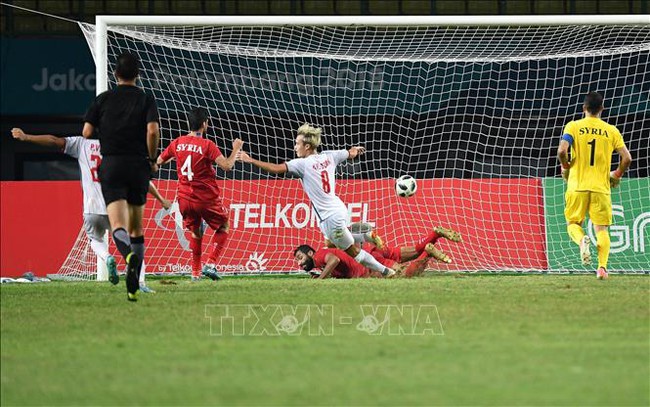 Việt Nam đấu Syria, ký ức về 'Siêu Saiyan' Văn Toàn ở ASIAD 2018 lại hiện về - Ảnh 2.