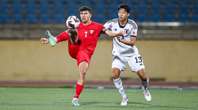 U17 Nhật Bản chơi khoa học và kỷ luật, sở hữu một kỷ lục gia hứa hẹn sẽ gây ra khó khăn cho U17 Việt Nam - Ảnh 4.