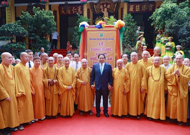 Thủ tướng Phạm Minh Chính chúc mừng Đại lễ Phật đản Phật lịch 2567 - Ảnh 4.