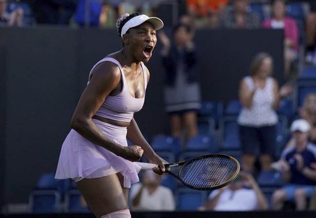 Venus Williams: Trở lại bùng nổ ở tuổi 43 - Ảnh 1.