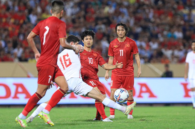 Bóng đá Việt Nam ngày 21/6: Tuyển Việt Nam không tăng hạng FIFA dù thắng 2 trận - Ảnh 1.