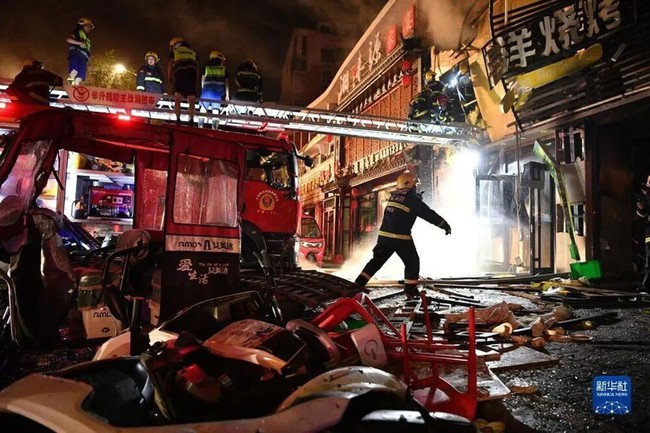 Tin thêm về vụ nổ khí gas tại nhà hàng ở Trung Quốc - Ảnh 1.