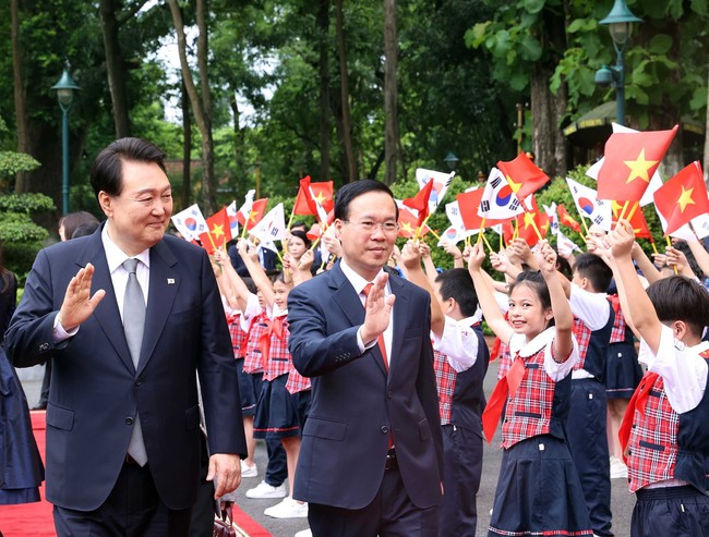 Chủ tịch nước Võ Văn Thưởng chủ trì Lễ đón Tổng thống Hàn Quốc Yoon Suk Yeol - Ảnh 10.