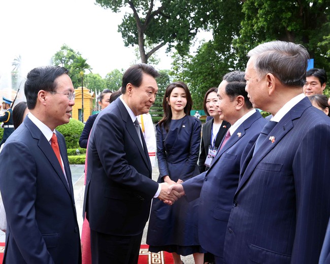 Chủ tịch nước Võ Văn Thưởng chủ trì Lễ đón Tổng thống Hàn Quốc Yoon Suk Yeol - Ảnh 5.