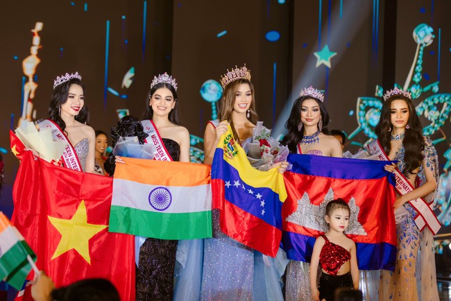 Bùi Vũ Xuân Nghi đoạt giải Á hậu 4 Miss Teen International 2023 - Ảnh 2.