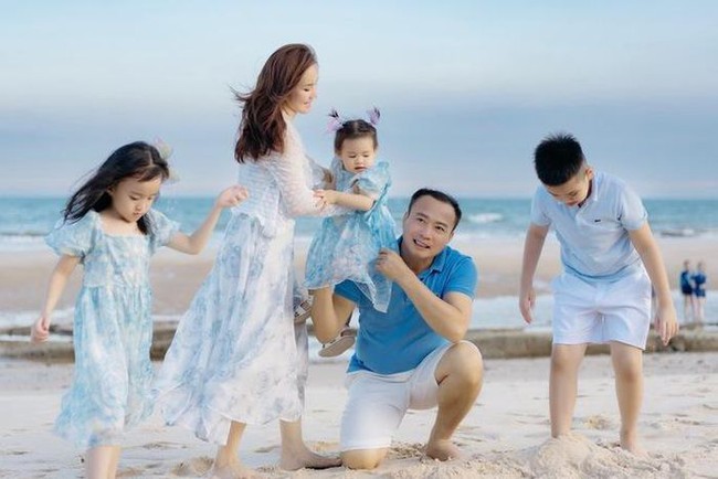 Sao Việt 24/6: Vy Oanh đi biển cùng gia đình; dàn nghệ sỹ khoe ảnh tập thể dục cuối tuần - Ảnh 1.