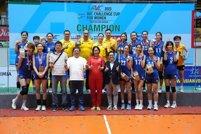 ĐT bóng chuyền nữ Việt Nam xuất sắc vô địch AVC Challenge Cup để dự giải thế giới - Ảnh 2.