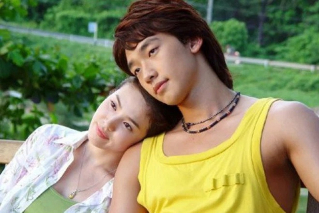 Sau ly hôn, Song Hye Kyo trở lại cuộc sống với danh sách tình tin đồn ồn ào - Ảnh 5.