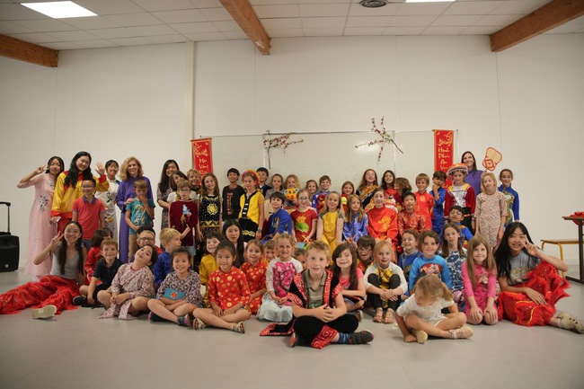 Giới thiệu Văn hoá Việt Nam tại Pháp thông qua chuỗi sự kiện triển lãm và workshop tại các trường học  - Ảnh 11.