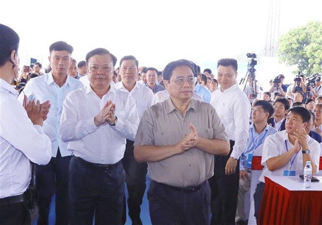 Thủ tướng phát lệnh khởi công dự án đường Vành đai 4 - Vùng Thủ đô và cao tốc Cao Lãnh - An Hữu - Ảnh 1.