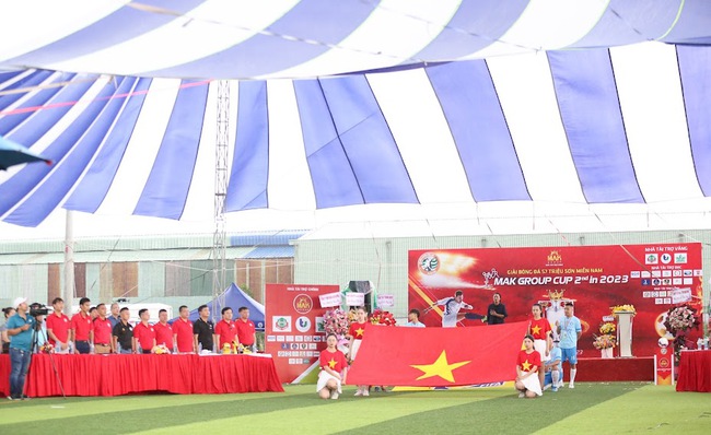 Tưng bừng Ngày hội bóng đá Thanh Hóa ở miền Nam - Ảnh 1.
