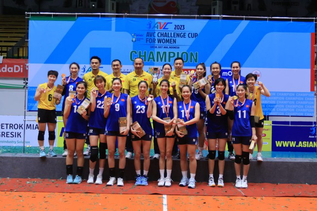 Tuyển nữ Việt Nam vô địch AVC Challenge Cup 2023