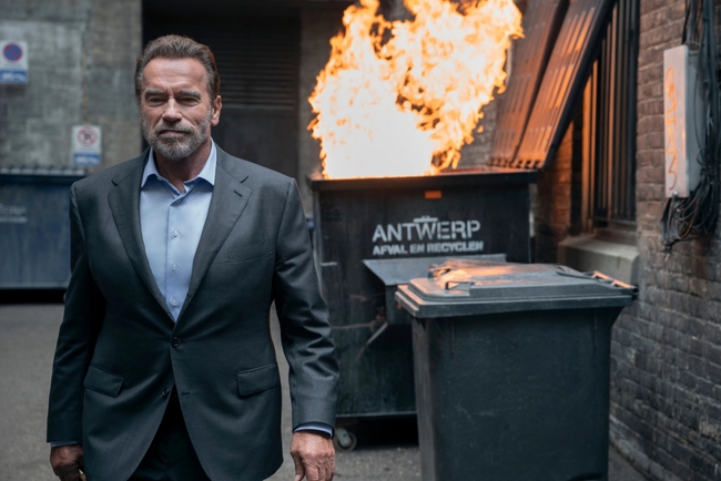 Phim Netflix mới của Arnold Schwarzenegger thu hút khán giả toàn cầu - Ảnh 2.