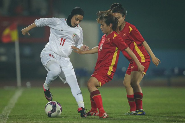 Ngược dòng kịch tính, U20 nữ Việt Nam vẫn không thể khiến thầy Nhật hài lòng - Ảnh 2.