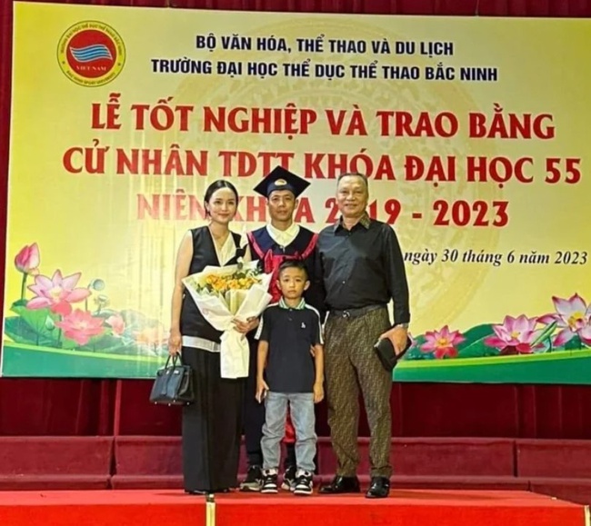 Chuyển nhượng bóng đá Việt Nam ngày 30/6: Filip Nguyễn hội quân Công an Hà Nội đấu Đà Nẵng - Ảnh 3.