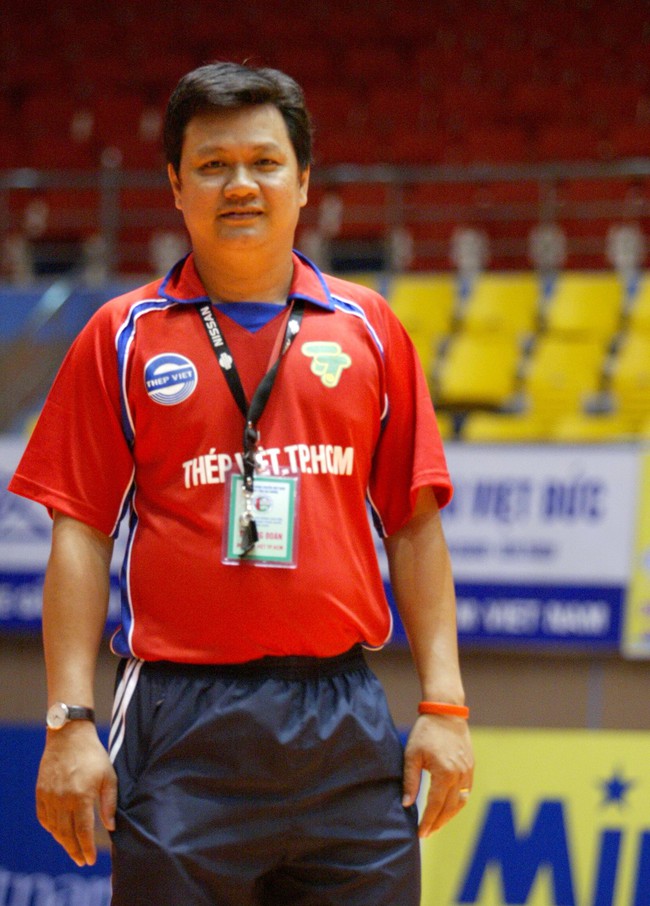 Lê Hồng Hảo là chủ công hàng đầu của bóng chuyền nam Việt Nam những năm cuối thập niên 80, đầu thập niên 90