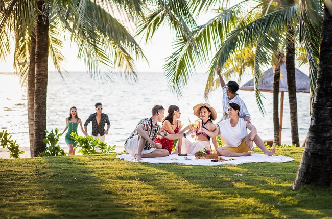 Những trải nghiệm hè &quot;chill - chất - cháy&quot; tại Vinpearl - Ảnh 1.