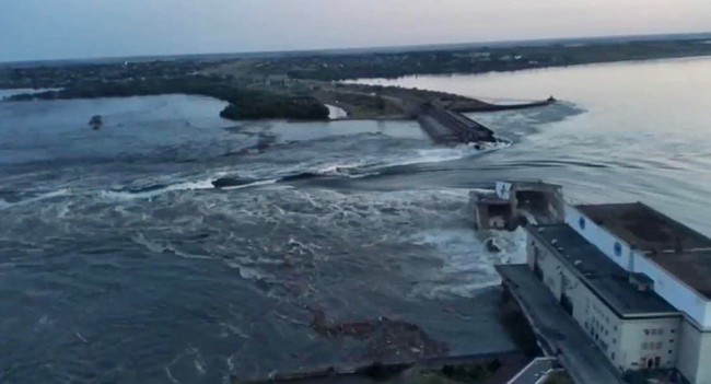 LHQ cảnh báo thảm họa sau vụ vỡ đập thủy điện ở Ukraine - Ảnh 1.
