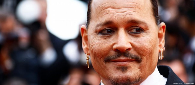 Johnny Depp 60 tuổi: Trở lại với 'mối tình đầu' rock'n'roll - Ảnh 1.