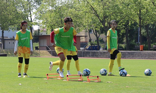 Bóng đá Việt Nam ngày 9/6: Tuyển Việt Nam và U23 Việt Nam tăng tốc tập luyện - Ảnh 4.
