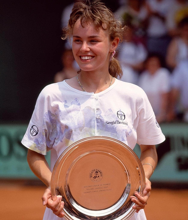 Huyền thoại quần vợt Martina Hingis: Sự nghiệp vĩ đại nhưng đời tư bê bối, tuổi 42 đổ vỡ hôn nhân lần 2 - Ảnh 3.