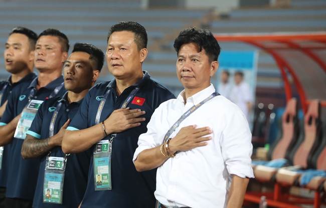 HLV Hoàng Anh Tuấn dự tính làm mới đội tuyển U23 Việt Nam - Ảnh 1.