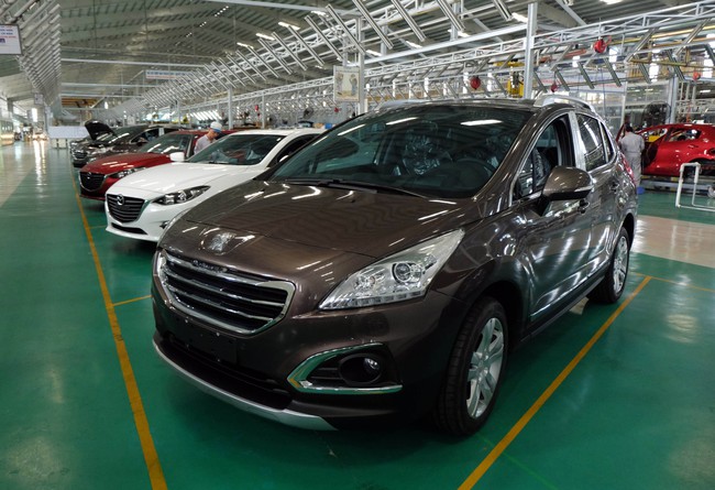 Thị trường ô tô Việt Nam 2023: Khó đạt doanh số như năm trước - Ảnh 1.
