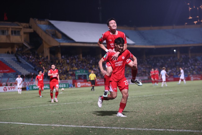 BLV Vũ Quang Huy: “Tam mã” đua vô địch V-League 2023” - Ảnh 1.