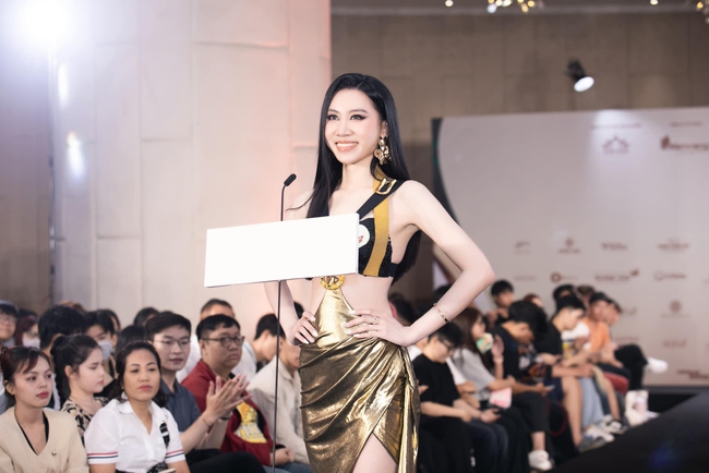 Sắc vóc nổi bật của nữ sinh Ngoại thương sở hữu vòng eo 58cm thi Miss Grand Vietnam 2023 - Ảnh 1.
