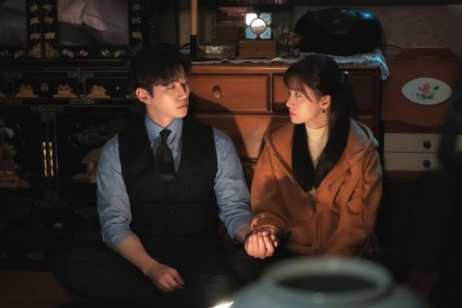 Lee Junho và YoonA cùng 'King The Land' tiếp tục thống trị BXH phim và diễn viên gây chú ý nhất - Ảnh 2.