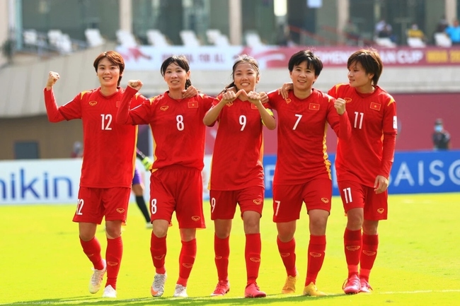 Hải Yến (số 12) mới là tuyển thủ Việt Nam lọt top 50 cầu thủ đáng xem nhất World Cup nữ 2023 theo lựa chọn của GOAL
