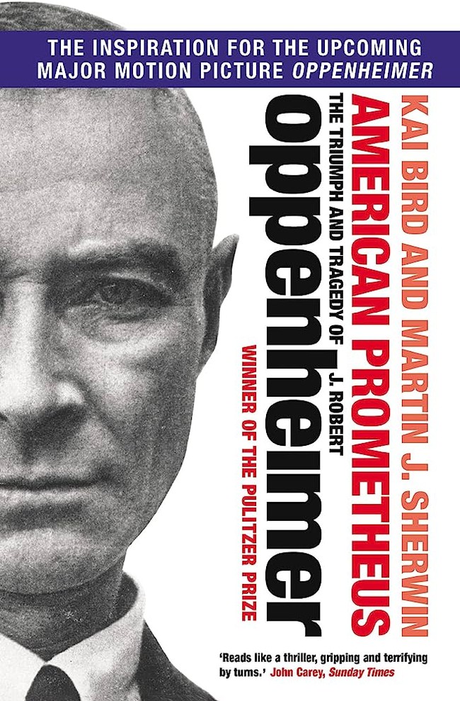 'Oppenheimer' tái hiện cuộc đời cha đẻ bom nguyên tử - Ảnh 3.