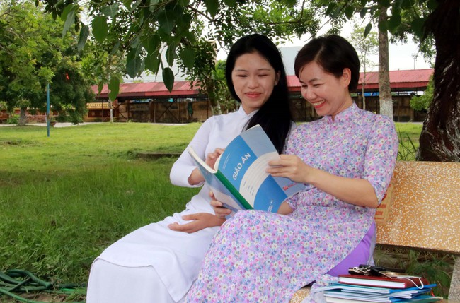 Nữ sinh Nam Định đạt điểm 10 môn Văn: Phát huy tinh thần tự học, chủ động, sáng tạo - Ảnh 3.