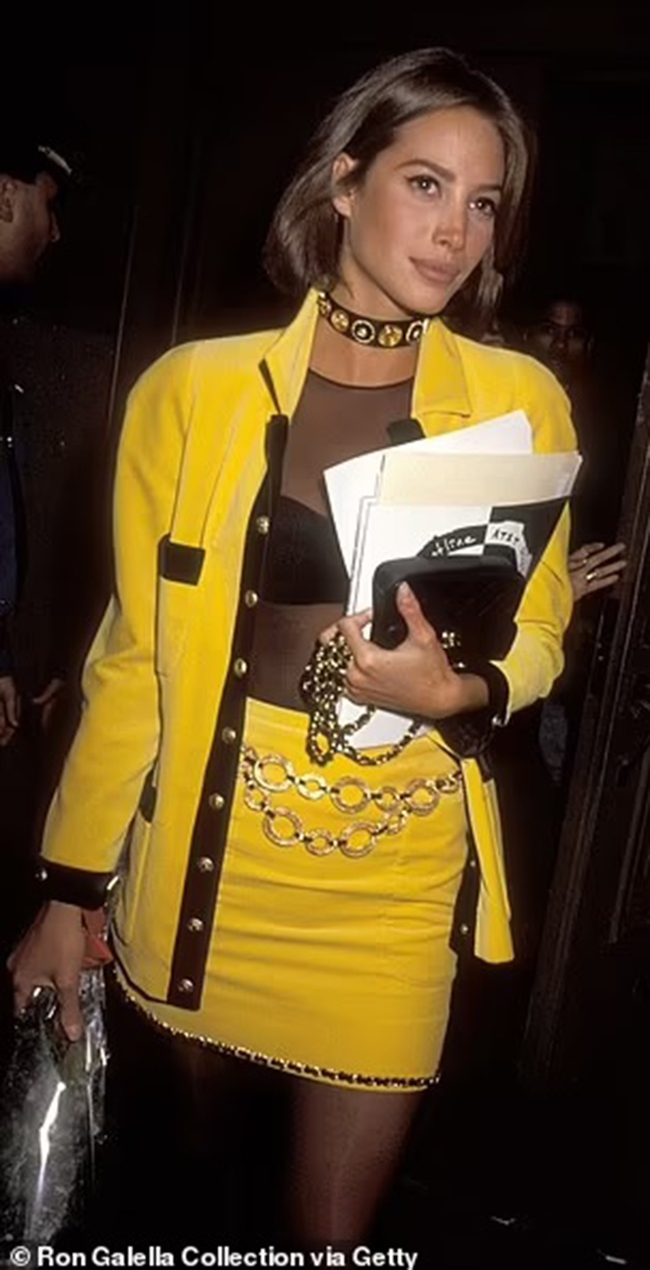 (Bài đăng Chủ nhật) Bê bối và bi kịch cay đắng sau hào quang của các siêu mẫu thập niên 1990 Naomi Campbell và Christy Turlington - Ảnh 3.