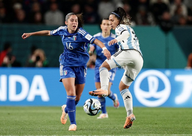 'Siêu dự bị' tỏa sáng, ĐT nữ Italia đánh bại Argentina đầy kịch tính - Ảnh 2.