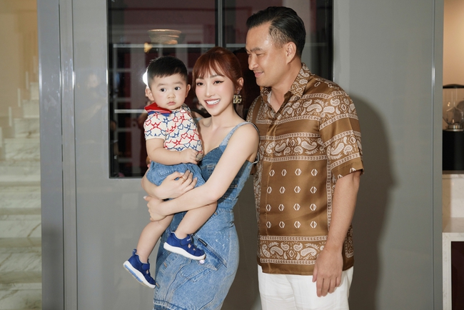 CEO Lý Thùy Chang tuổi U40: Hạnh phúc viên mãn khi cưới Chi Bảo, nhan sắc ngày càng rực rỡ - Ảnh 2.