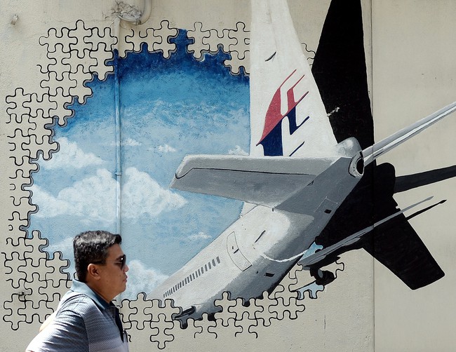 Chuyên gia xác nhận mảnh vỡ máy bay MH370 - Ảnh 1.