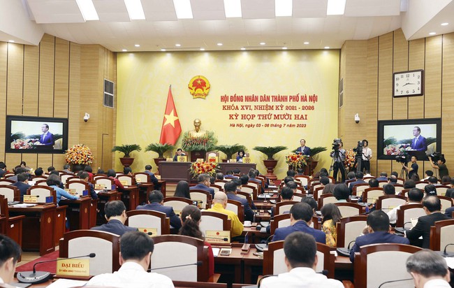 HĐND thành phố Hà Nội quyết nghị 7 nhóm nhiệm vụ, giải pháp trọng tâm 6 tháng cuối năm 2023 - Ảnh 1.